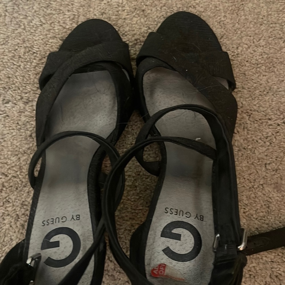 Wore these a handful of times for prom. Very sparkly shoe!